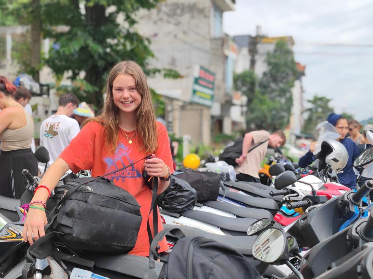 Jasmine Hostel And Motorbike Tours Hà Giang Zewnętrze zdjęcie